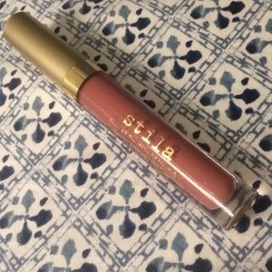 stila Stay All Day Liquid Lipstick // shade patina